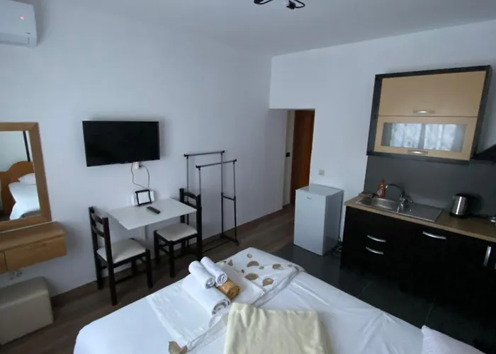 Elti Apartment *
