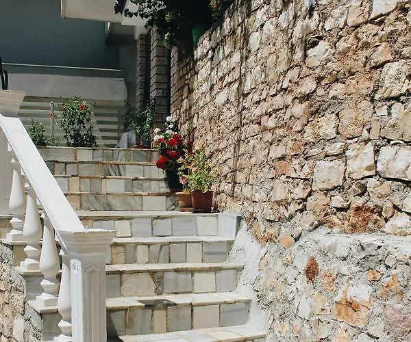 Elti Apartment