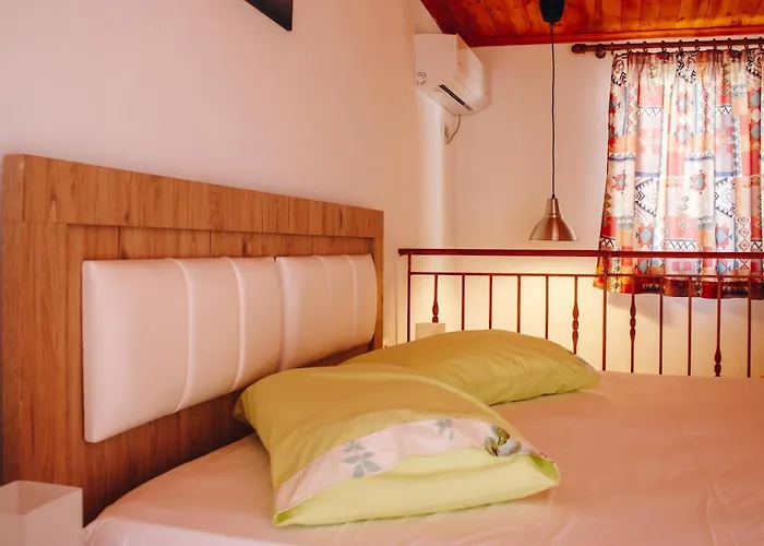Apartment Elti