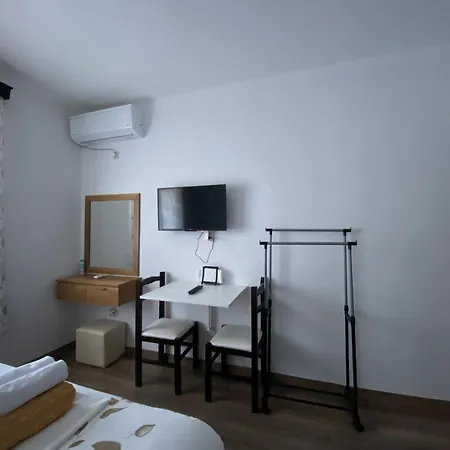 Apartment Elti *